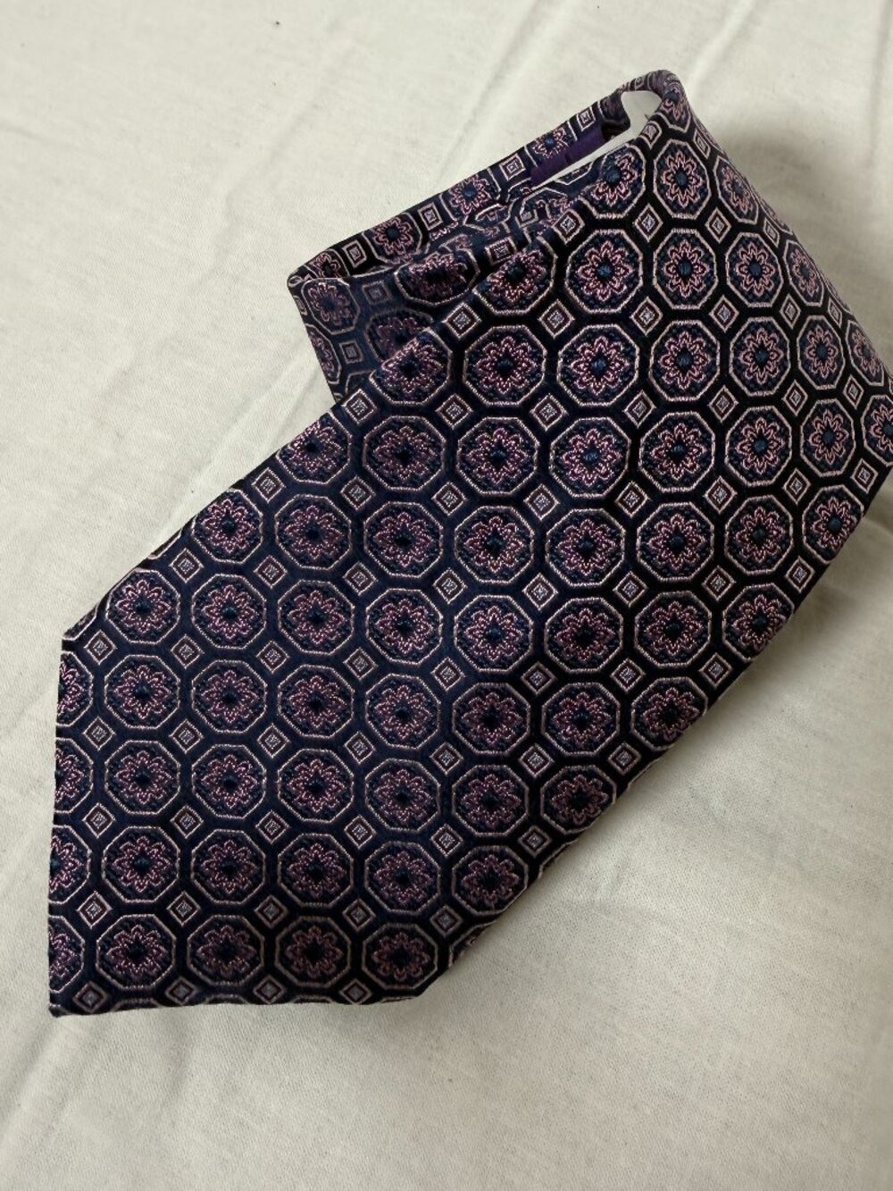 Burma Bibas NWT Tie Navy Pink White Medallion 100% Silk